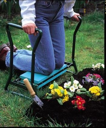 Obrázek z Multifunkční zahradní stolička