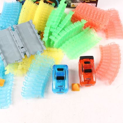 Obrázek z Svítící autodráha