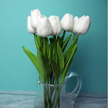 Umělé tulipány
