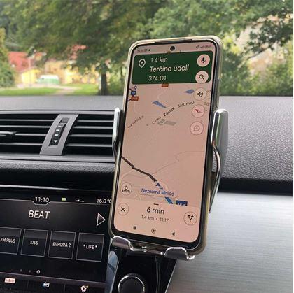 Obrázek z Držák telefonu s bezdrátovým nabíjením deluxe