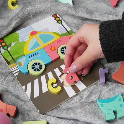 Obrázek z Anglické puzzle pro nejmenší - autíčko