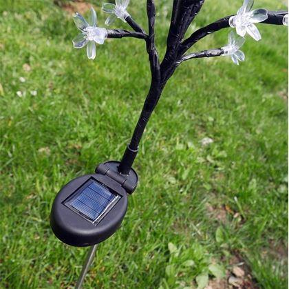Solární zápich strom