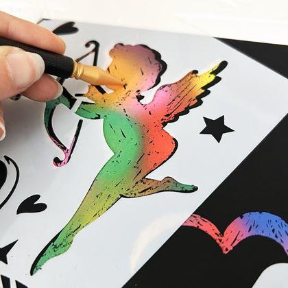 Obrázek z 5 ks vyškrabávacích šablon A4 + 2 pera