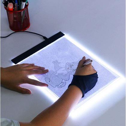 Obrázek z Svítící LED deska na obkreslování