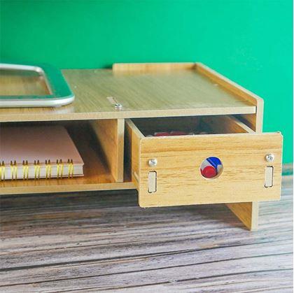 Obrázek z Organizér pod monitor