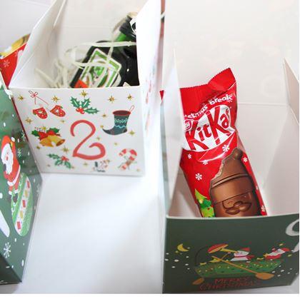 Obrázek z Adventní kalendář - plnitelné krabičky 24 ks