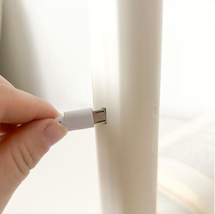 Obrázek z Elektrická plácačka na mouchy s UV světlem a USB nabíjením