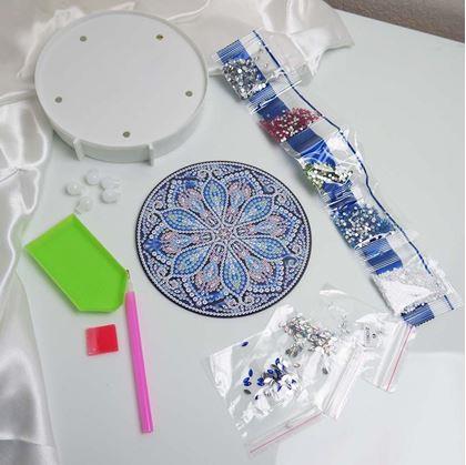 Obrázek z Diamantové malování LED lampička mandala - modro fialová