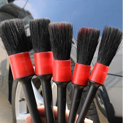 Obrázek z Sada 5 ks štětců na čištění interiéru auta