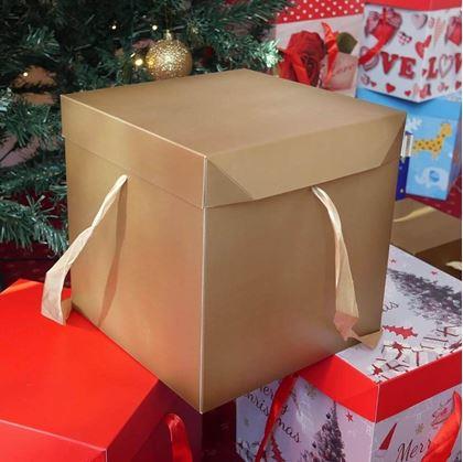 Obrázek z Dárková krabička 22 cm - hvězdy