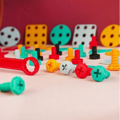 Obrázek z Šroubovací stavebnice pro děti