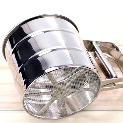 Obrázek z Nerezové kuchyňské sítko s odměrkou