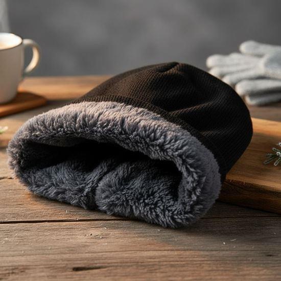 Obrázek z Zateplená čepice - černá