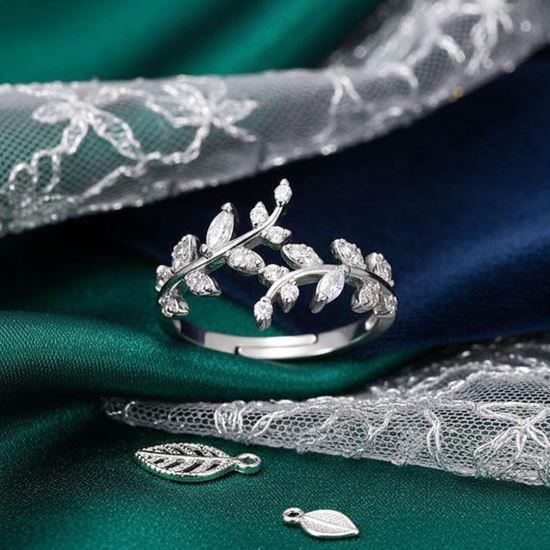 Obrázek z Elegantní prstýnek s nastavitelnou velikostí