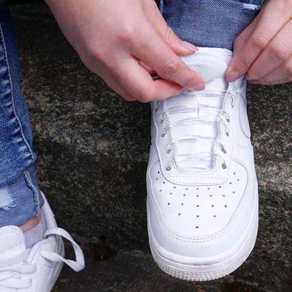 Obrázek z LED svítící tkaničky - modré