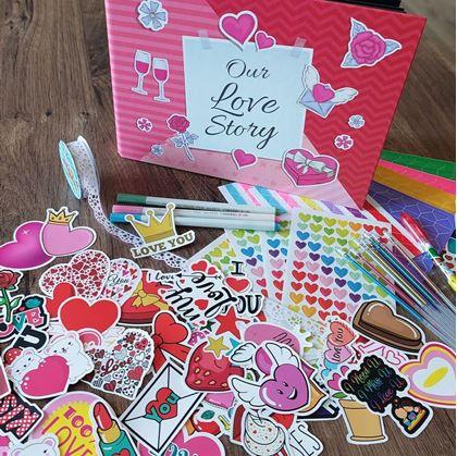 Obrázek z Zážitkový deník/fotoalbum pro páry + kreativní sada samolepek