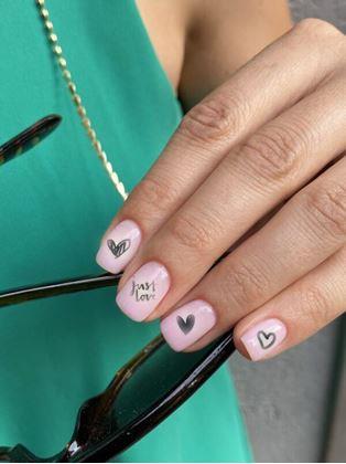 Obrázek z Sada samolepek na nehty - 93 ks zamilované