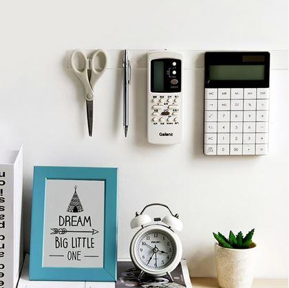 Obrázek z Oboustranná lepicí páska 300 cm x 3 cm