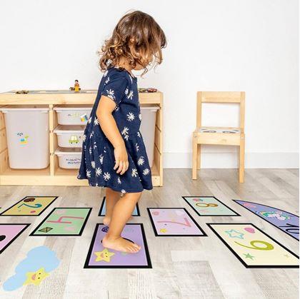 Obrázek z Samolepky na podlahu - skákací panák