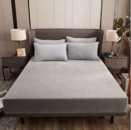 Obrázek z Mikroplyšové prostěradlo 90 x 200 cm - světle šedé