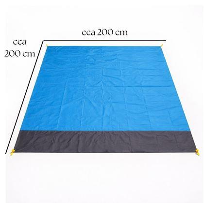 Obrázek z Plážová podložka s kolíky odolná vůči vodě a písku 2x2 m modrá