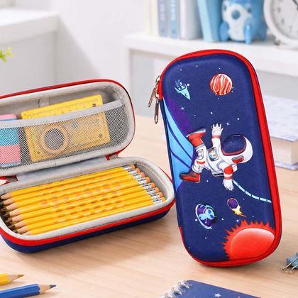 Obrázek z Školní penál - astronaut