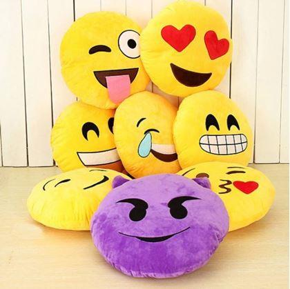 Obrázek z Emoji polštář - zamilovaný