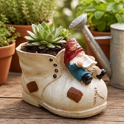 Obrázek Dekorativní květináč - skřítek na botě